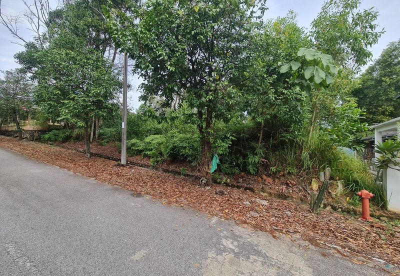 Persiaran Puncak Alam 1 