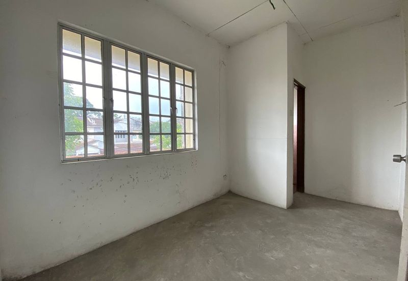 Persiaran Puncak Alam 1 