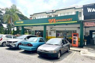 Zapin, Bandar Bukit Raja