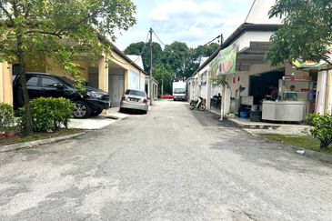 Zapin, Bandar Bukit Raja