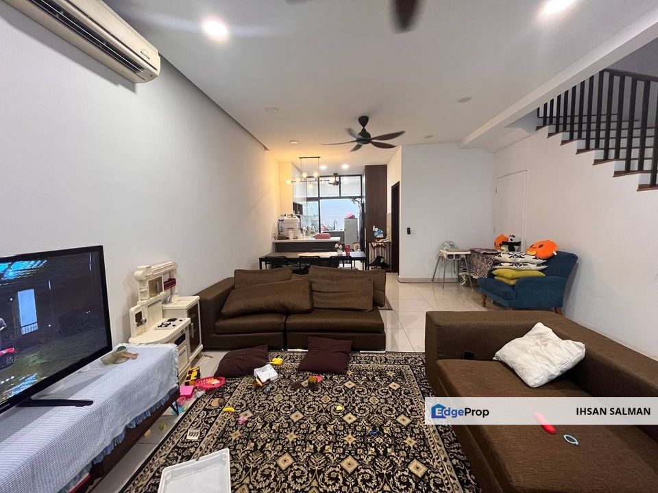 FULL FURNISHED FREEHOLD Double Storey Terrace Elmina Green For Sale, Selangor, Sungai Buloh