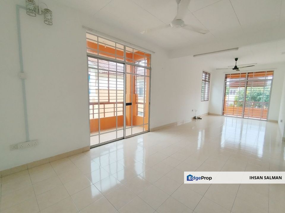 END LOT DEKAT SEKOLAH Townhouse Seri Pristana Saujana Utama Sungai Buloh For Sale, Selangor, Sungai Buloh
