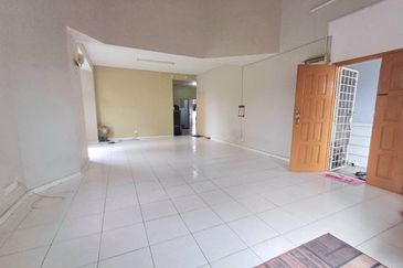 Persiaran Puncak Alam 2 