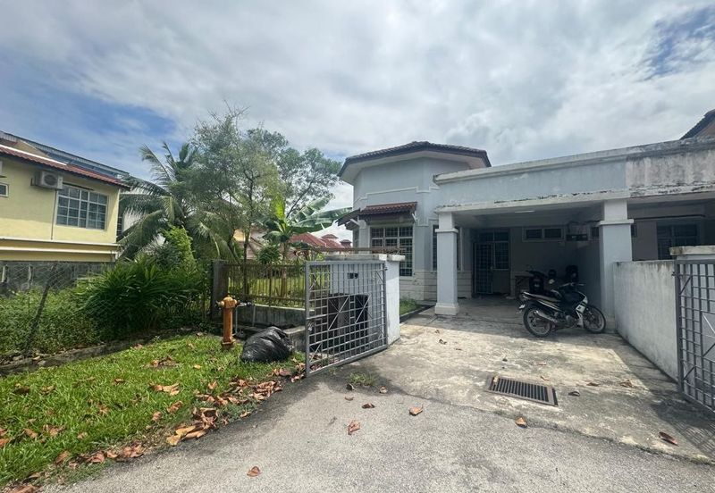 Persiaran Puncak Alam 2 