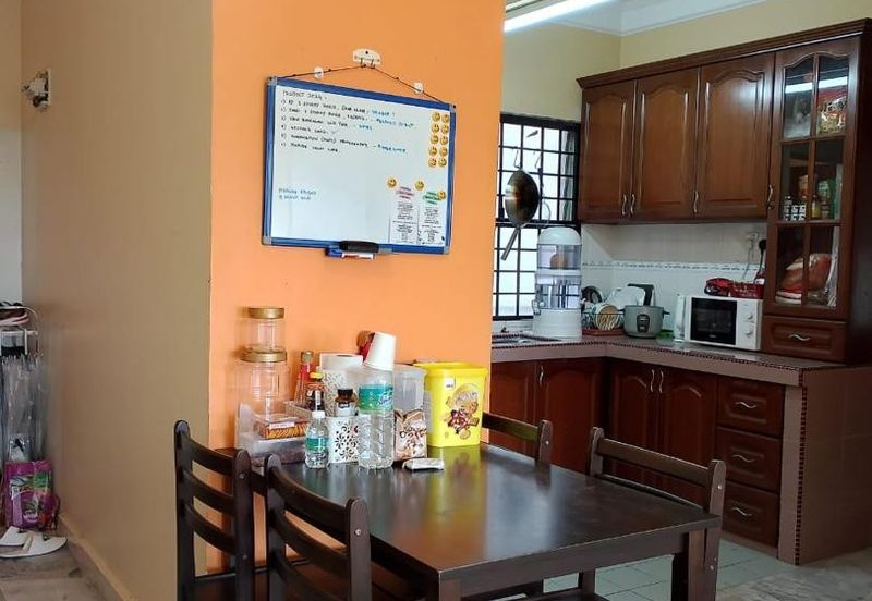 Astana Alam Apartment