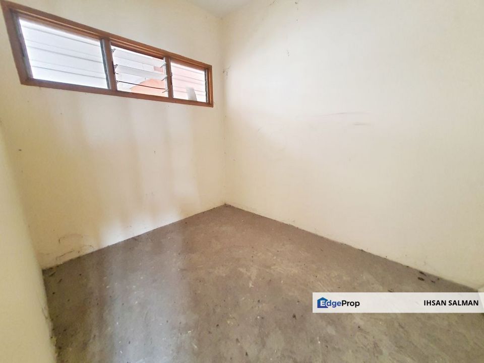 PALING MURAH Flat Johan Court Puncak Alam For Sale, Selangor, Bandar Puncak Alam