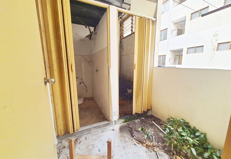 Johan Court Flat @ Alam Perdana