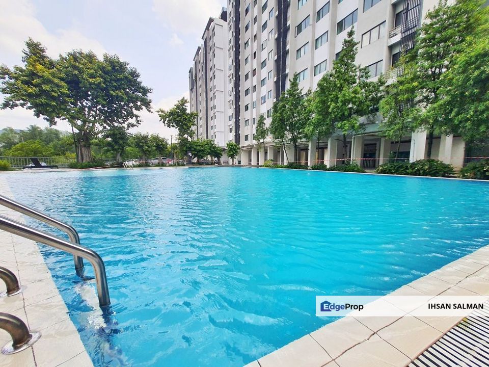 PARTLY FURNISHED 2 CAR PARK Suria Ixora Setia Alam For Sale, Selangor, Setia Alam/Alam Nusantara