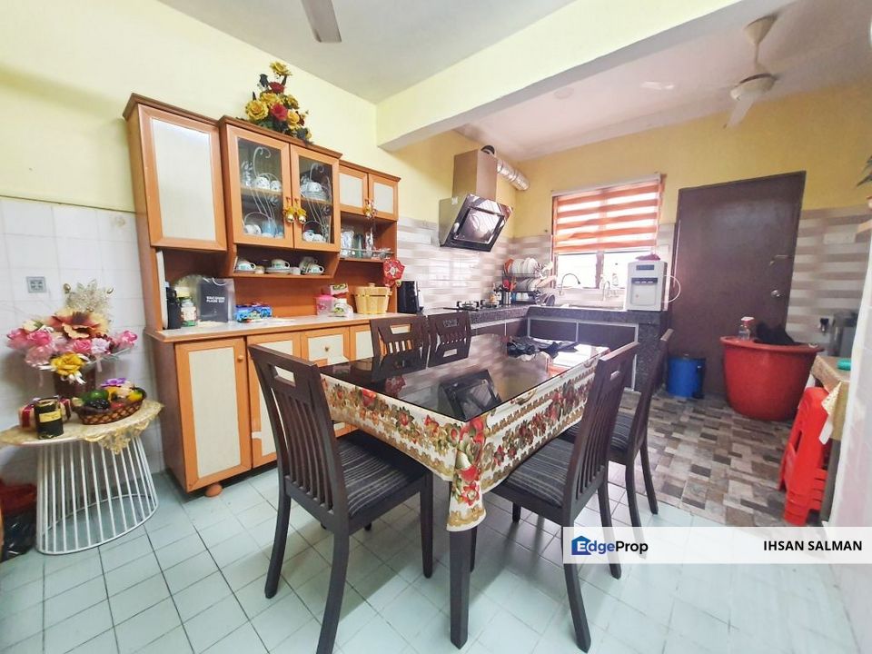 END LOT FREEHOLD FACING OPEN Teres 2 Tingkat Taman Seri Andalas Klang For Sale, Selangor, Klang