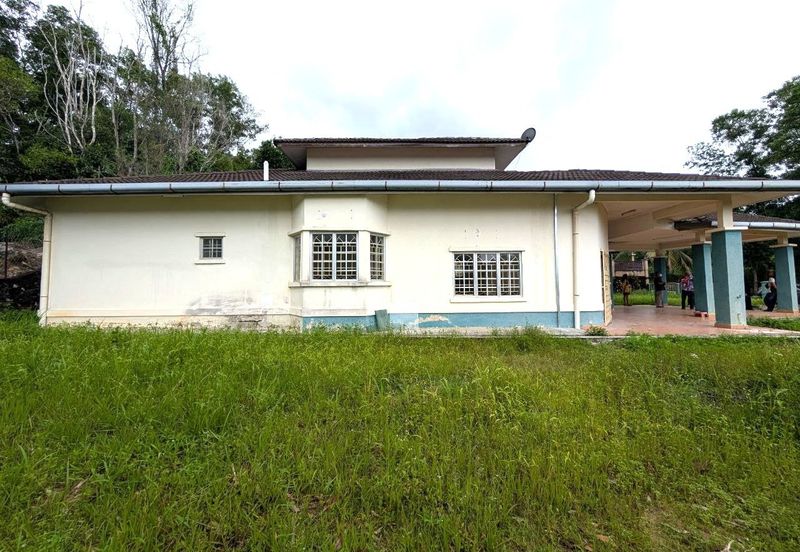 Persiaran Puncak Alam 1 