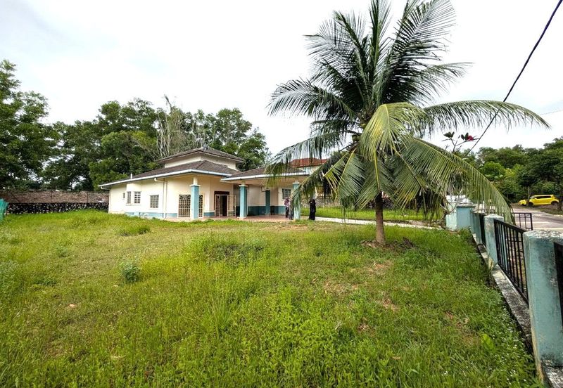 Persiaran Puncak Alam 1 