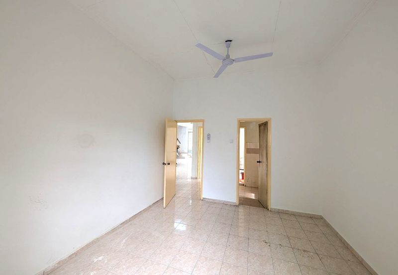 Persiaran Puncak Alam 1 