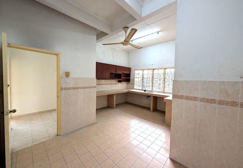 Persiaran Puncak Alam 1 