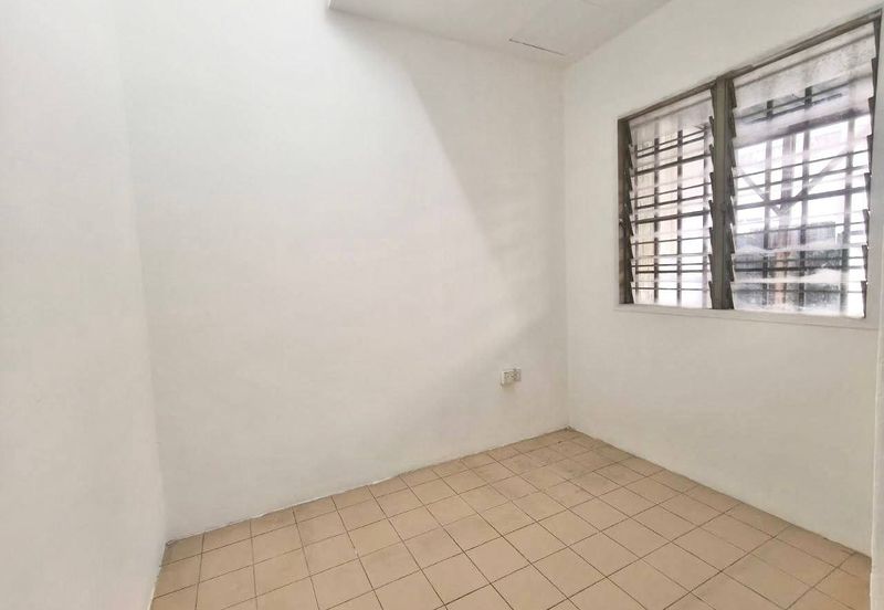 SU3 @ Bandar Saujana Utama