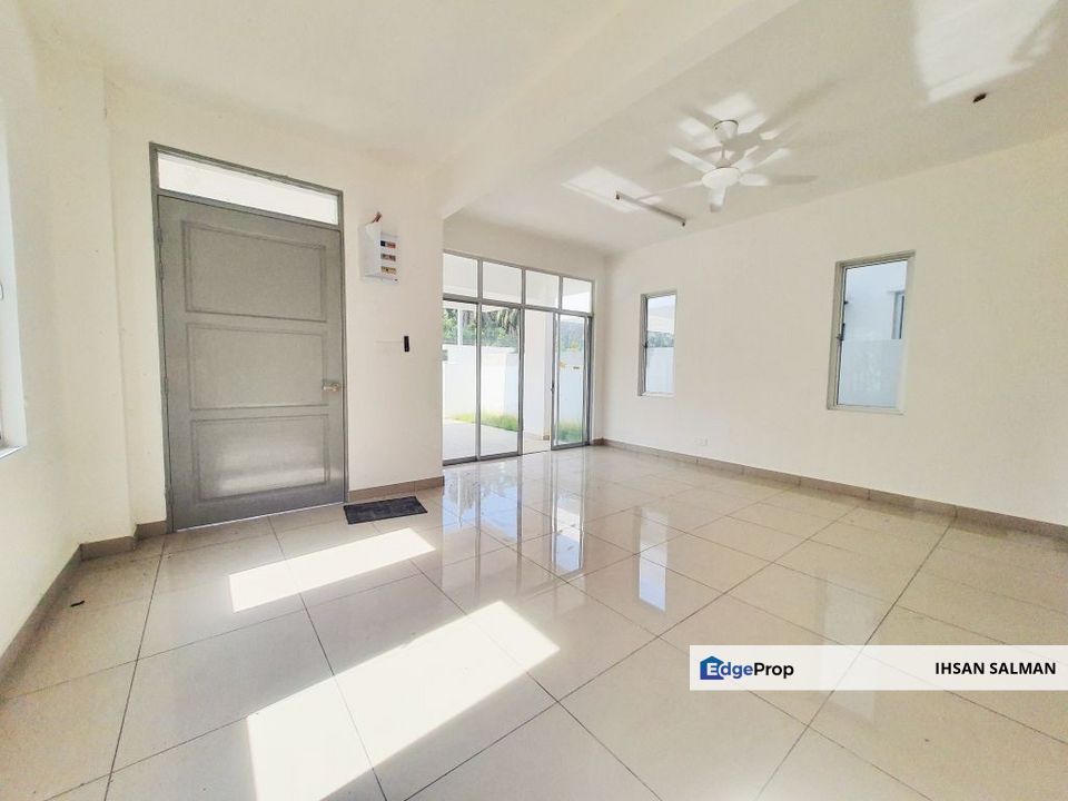 NEW HOUSE OPEN TITILE FACING OPEN Semi D Laman Sutera Seksyen U15 Shah Alam For Sale, Selangor, Shah Alam