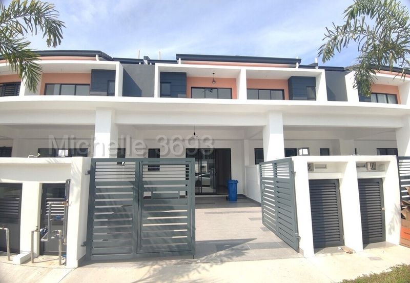 Robin @ Bandar Rimbayu