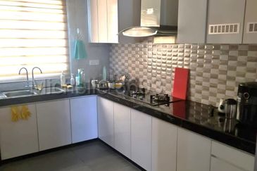 Scarlet @ Bandar Rimbayu