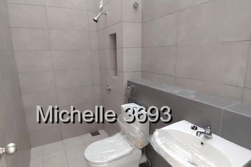 Robin @ Bandar Rimbayu