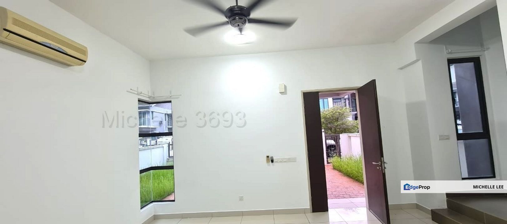 2 Storey SEMI D @ Bandar Rimbayu - Kitchen Cabinet + Air Conds RM2000 only!!!, Selangor, Telok Panglima Garang