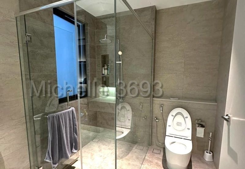 Lucent Residence @ twentyfive.7