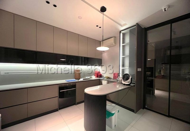 Lucent Residence @ twentyfive.7