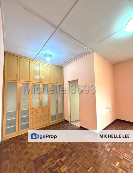 2 Storey House @ Kota Kemuning - Renovated & Partly Furnished @ RM498k !!, Selangor, Shah Alam