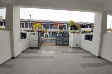 Robin @ Bandar Rimbayu