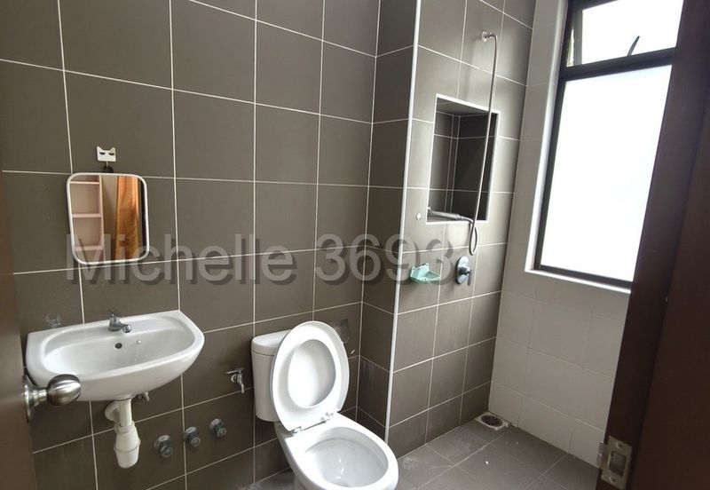 Scarlet @ Bandar Rimbayu