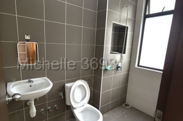 Scarlet @ Bandar Rimbayu