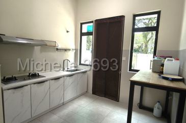 Scarlet @ Bandar Rimbayu