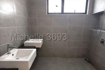 Scarlet @ Bandar Rimbayu