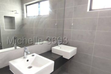 Scarlet @ Bandar Rimbayu