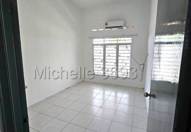 Taman Bahtera, Jalan Kebun Baru