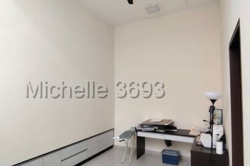 Scarlet @ Bandar Rimbayu