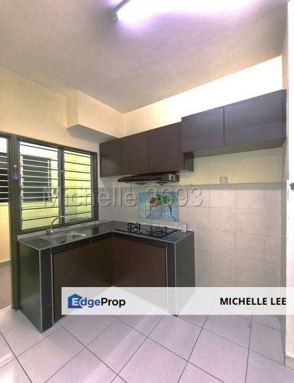 Pangsapuri Akasia @ Berjaya Park seksyen 32  Shah Alam - Partly Furnished RM1250/mth, Selangor, Shah Alam