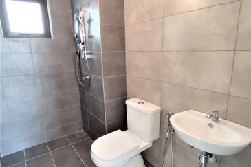 Amber Residence @ twentyfive.7