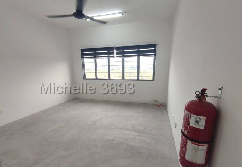 Halaman 11 @ Bandar Rimbayu ( Walk up Apartment) - 2nd floor 