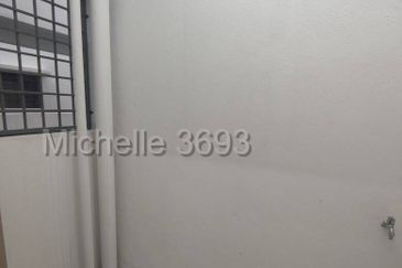 Halaman 11 @ Bandar Rimbayu ( Walk up Apartment) - 2nd floor 