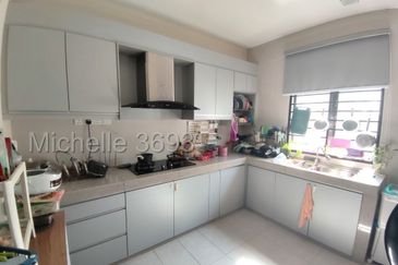 Scarlet @ Bandar Rimbayu