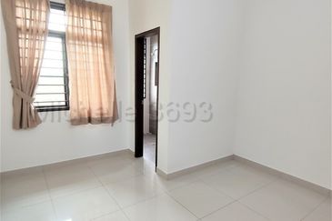 Scarlet @ Bandar Rimbayu