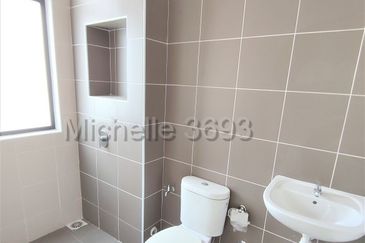 Scarlet @ Bandar Rimbayu