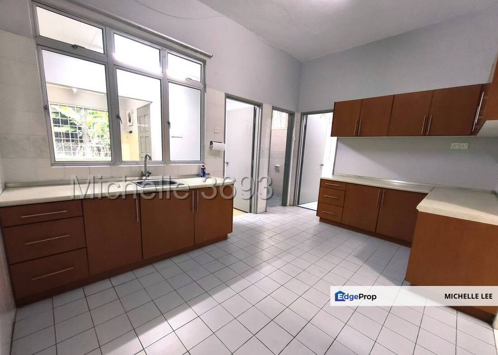 2 Storey House @ Kota Kemuning , Bukit Rimau , Shah Alam - Kitchen Cabinet, Newly Painted, Selangor, Shah Alam