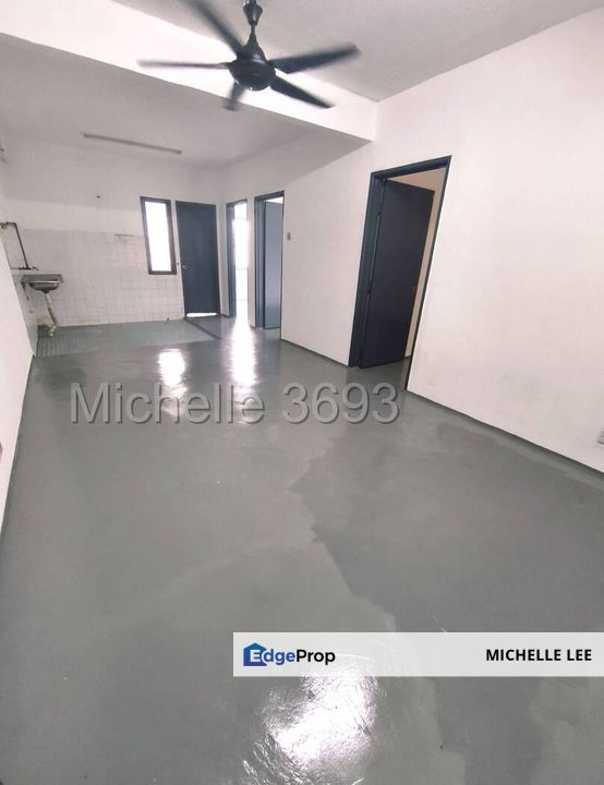 Pangsapuri Sri Nervillia @ Kota Kemuning - Newly painted RM780/mth (no lift), Selangor, Kota Kemuning