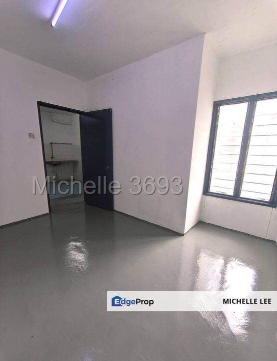 Pangsapuri Sri Nervillia @ Kota Kemuning - Newly painted RM780/mth (no lift), Selangor, Kota Kemuning