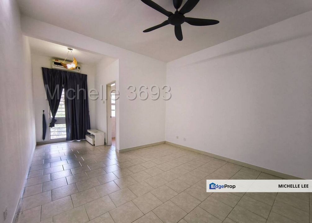 Meranti Terrace @ Kota Kemuning - 1st Floor ( renovated & partly furnished ) , Selangor, Kota Kemuning