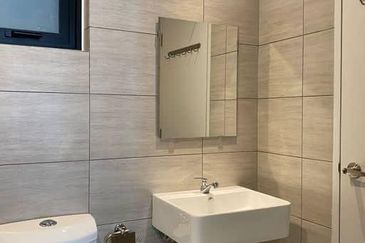 Amber Residence @ twentyfive.7