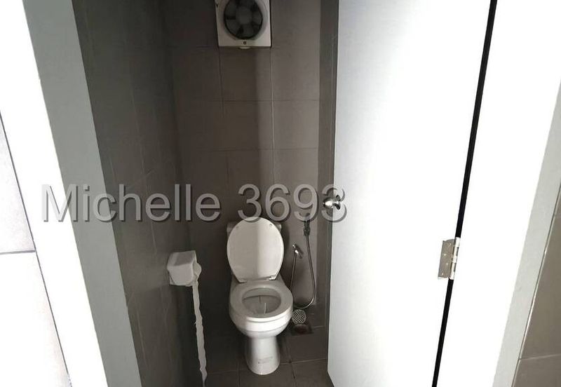 Quayside Shoppes, Amber Residence