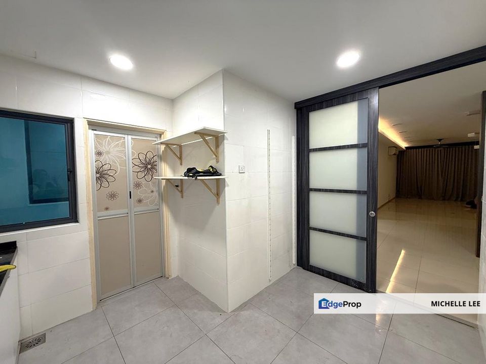 Vista Alam @ Shah Alam Sek.14 - Partly Furnished RM2000/mth , Selangor, Shah Alam