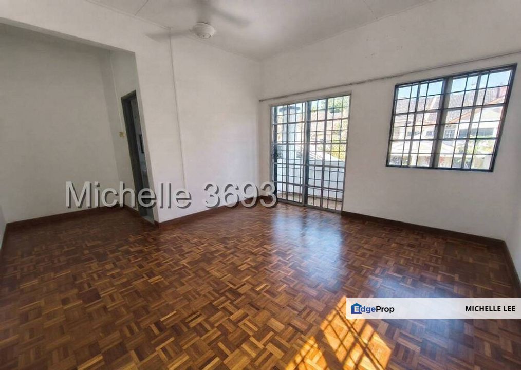 2 Storey House END Lot @ Kota Kemuning (Anggerik Aranda) - Newly painted , Selangor, Kota Kemuning