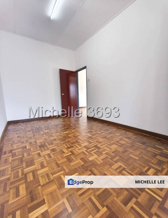 2 Storey House END Lot @ Kota Kemuning (Anggerik Aranda) - Newly painted , Selangor, Kota Kemuning